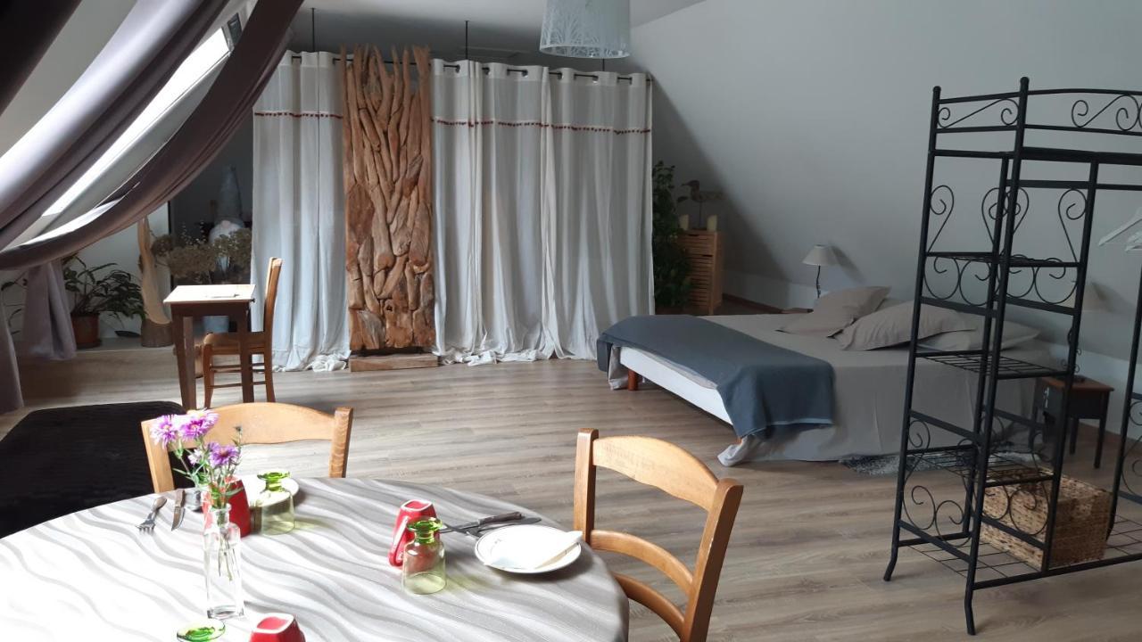 La Martre Bed & Breakfast Saint-Sylvestre-de-Cormeilles Bagian luar foto